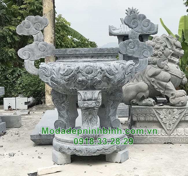 Mẫu lư hương bằng đá chế tác tại Ninh Bình