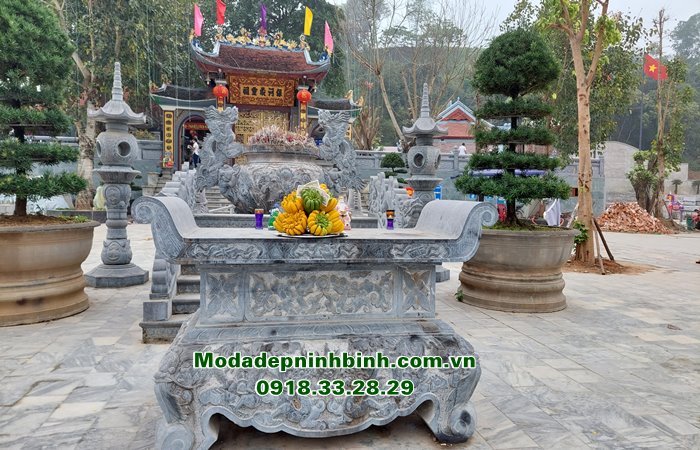 Mẫu bàn lễ đá xanh lắp đặt tại Lào Cai