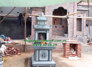 Lắp đặt hoàn thiện mẫu mộ hai mái đá xanh rêu cao cấp tại Quảng Ninh