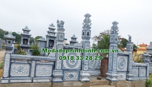 Khuon-vien-lang-mo-gia-dinh-dep-bang-da-tu-nhien-lmd3143